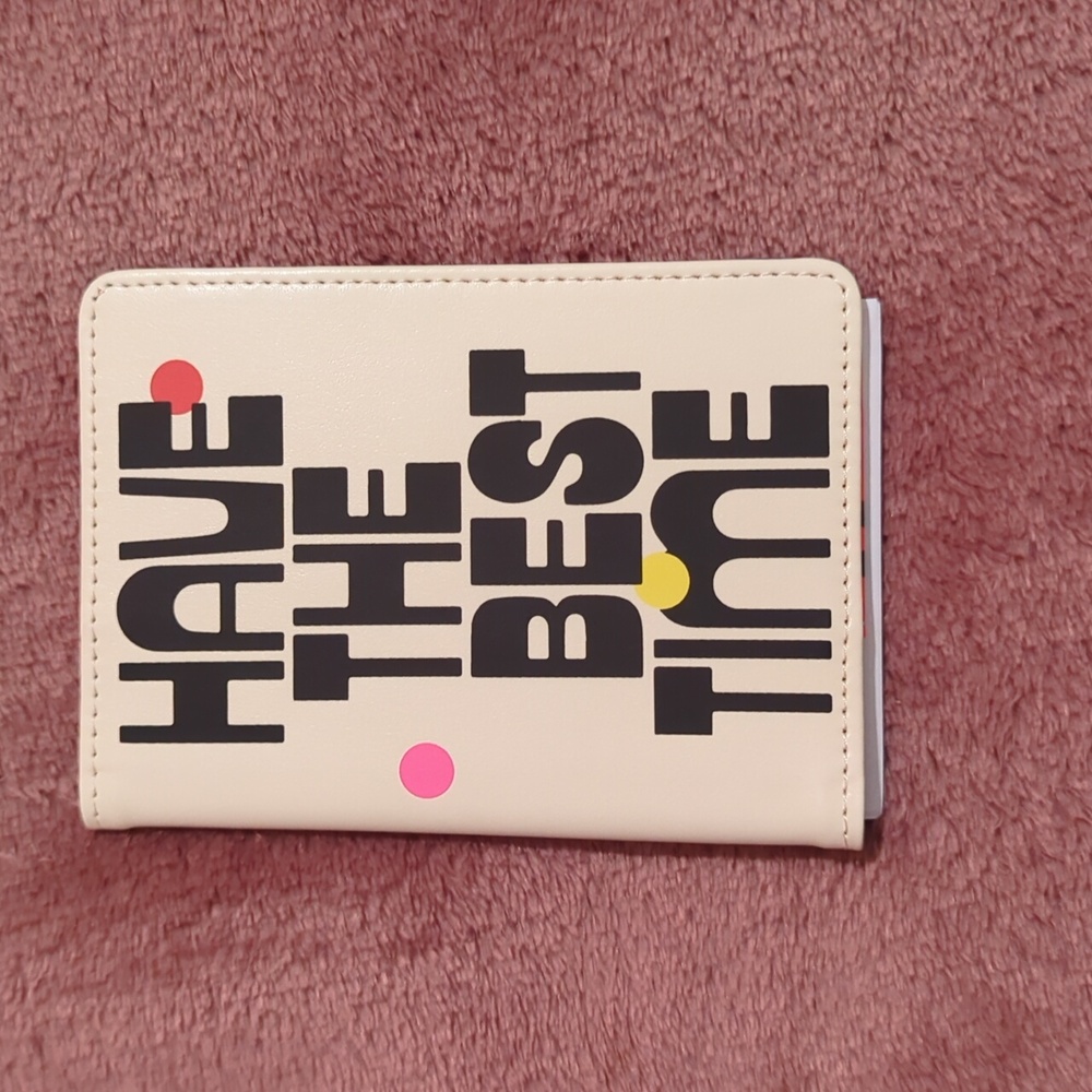 ban.do passport holder